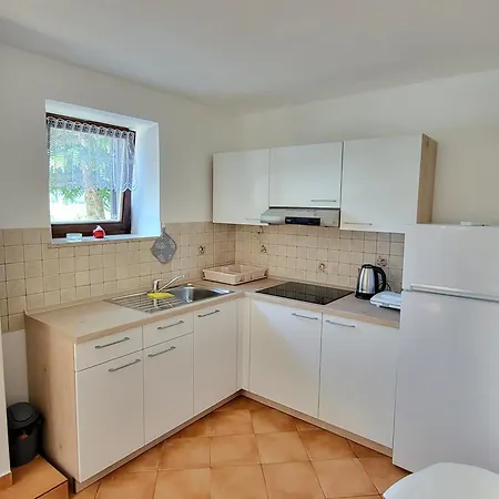 בית נופש Belka With Terrace&bbq טולמין